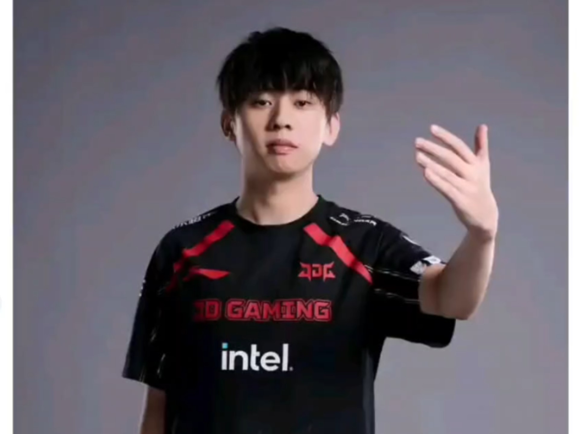 FPX碾压G2,CoreJJ操刀奇招英雄翻盘宿敌对决全球总决赛,点燃全场激情 FPX碾压G2,CoreJJ操刀奇招英雄翻盘宿敌对决全球总决赛,点燃全场激情