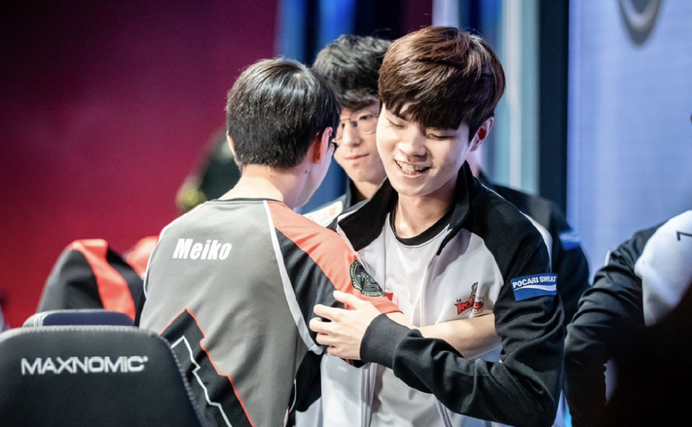 开云-DK翻盘FLY，Deft开启传奇时刻焦点之战半决赛，技惊四座