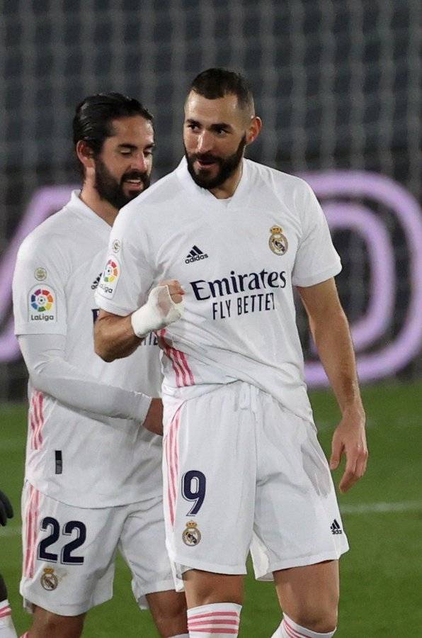 开云下载-那不勒斯完胜墨西哥，本泽马刷新纪录的简单介绍