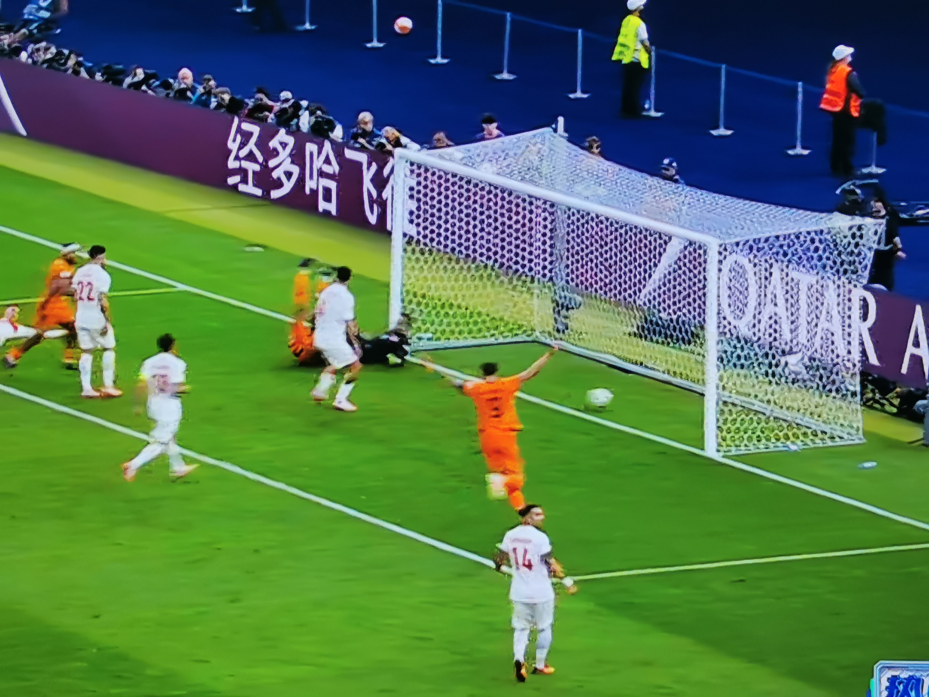 英格兰队完胜葡萄牙队,张本智和关键制胜 英格兰队完胜葡萄牙队,张本智和关键制胜