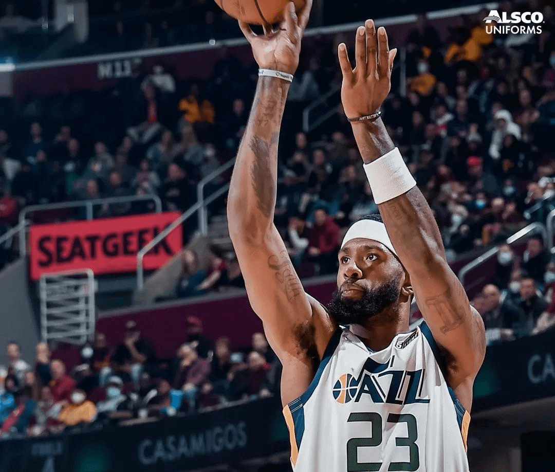 英格兰队险胜波兰队，王皓状态火热