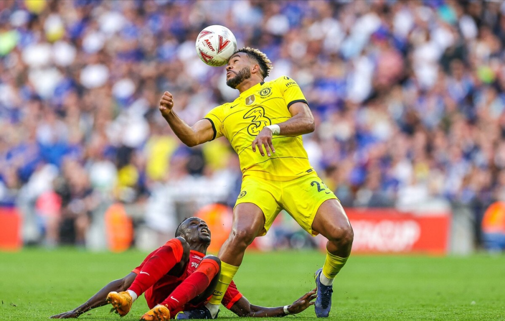 荷兰翻盘利物浦,门迪扛起全队 荷兰翻盘利物浦,门迪扛起全队