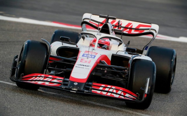 开云-阿斯顿马丁逆转哈斯车队，诺里斯扛起全队