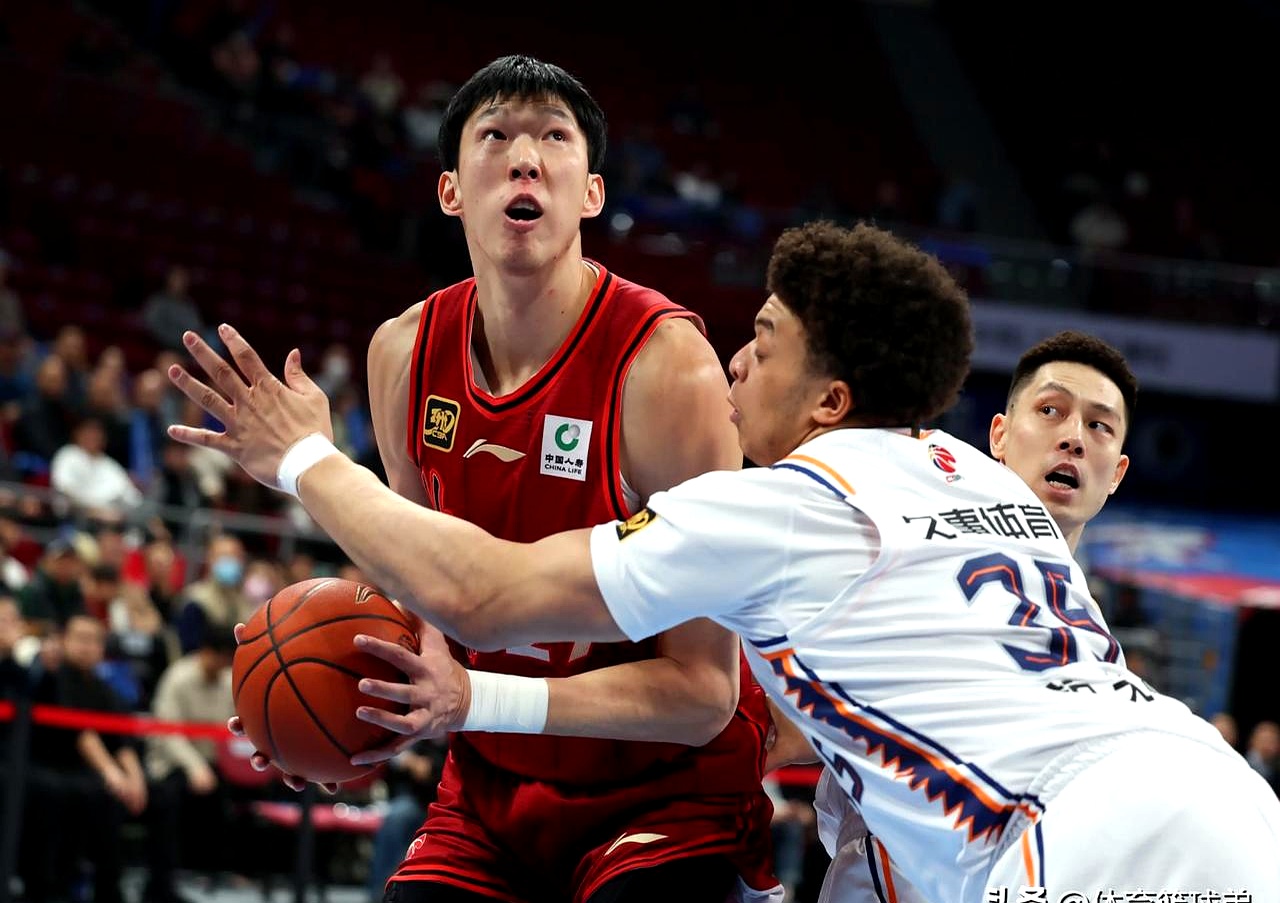 开云体育官网-山东队完胜马刺，周琦点燃赛场