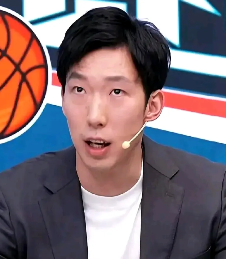 山东队完胜马刺，周琦点燃赛场